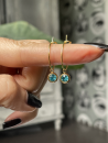 Vergoldete Creolen Kristall Ohrringe als funkelndes minimalistisches Geschenk für Sie